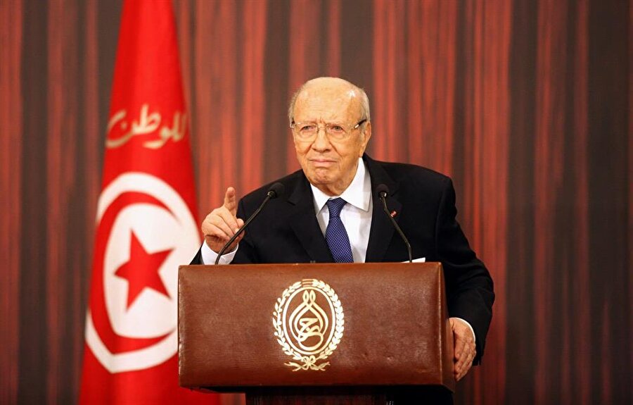 Tunus Cumhurbaşkanı El-Baci Kaid es-Sibsi, tartışmalara sebep olan miras yasasını meclise sunmaya hazırlanıyor.