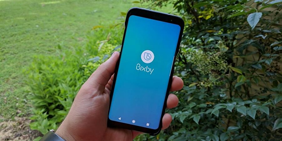 Bir önceki modelde pasif hale getirilebilen Bixby fiziksel tuşu Galaxy Note 9'da devre dışı bırakılamıyor. 