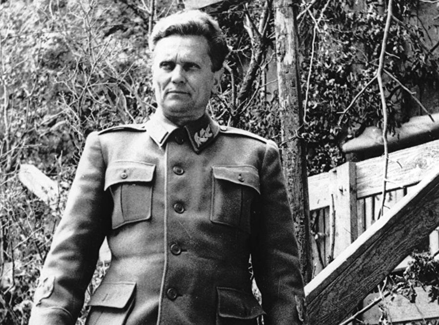 Josip Broz Tito, Yugoslavya'yı, uzun yıllar boyunca diktatörlükle yönetecekti.