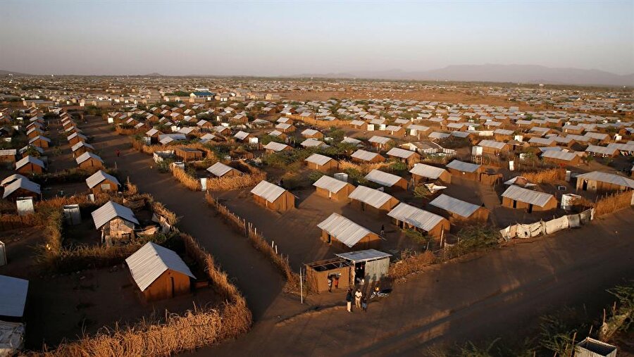 Kakuma mülteci kampı, ciddi barınma ve iaşe problemlerine rağmen, düzenli yapısıyla dikkat çekiyor.