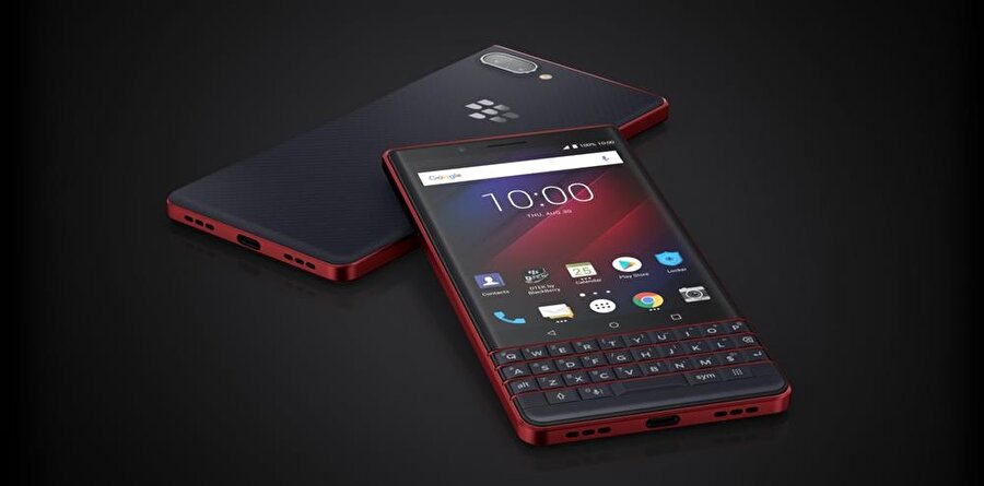 BlackBerry KEY2 LE'nin farklı renk seçeneklerine sahip olduğunu da eklemek gerekiyor. 