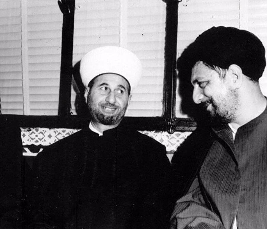 Lübnanlı Sünnîlerin lideri Hasan Hâlid (solda), Sadr ile oldukça yakındı.