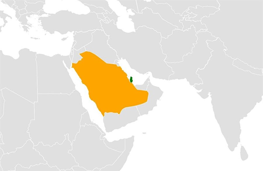 Katar, Suudi Arabistan topraklarının uzantısı şeklindeki bir yarımada durumunda.