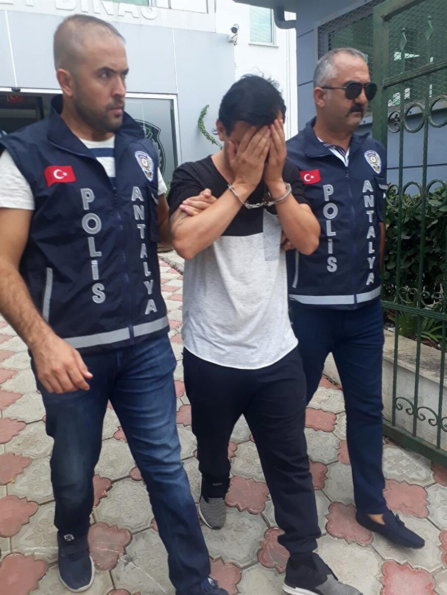 Alman vatandaşı A.M.'nin evinden 650 bin lira çalan A.K, polis ekiplerince yakalandı. 