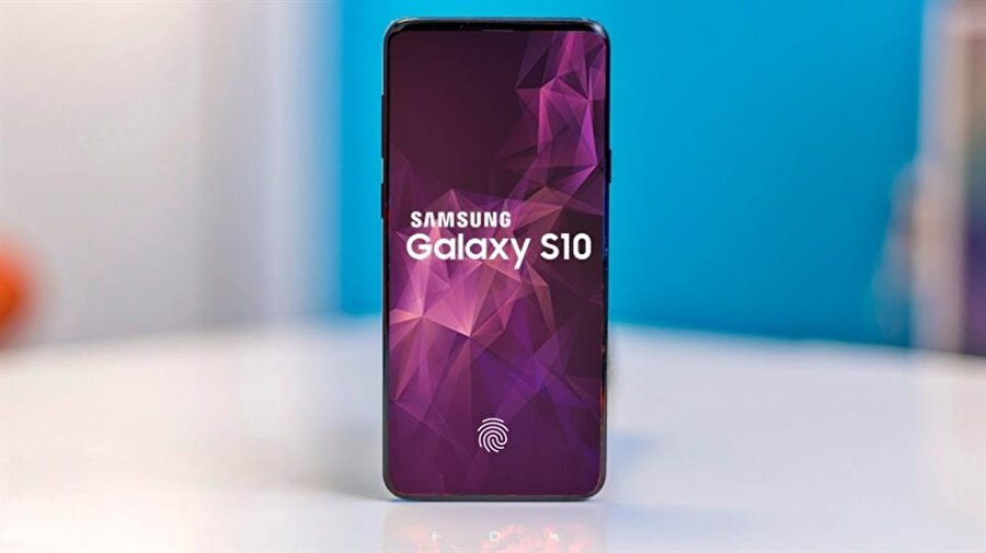 Samsung Galaxy S10'da ekran / çerçeve oranının bir önceki modele göre daha da artırılması ve parmak izi okuyucunun ekran altına alınmasına kesin gözüyle bakılıyor. 