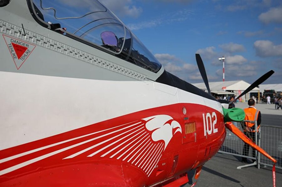 Hürkuş, Türk Silahlı Kuvvetleri bünyesinde 'temel eğitim uçağı' olarak görev yapacak. 