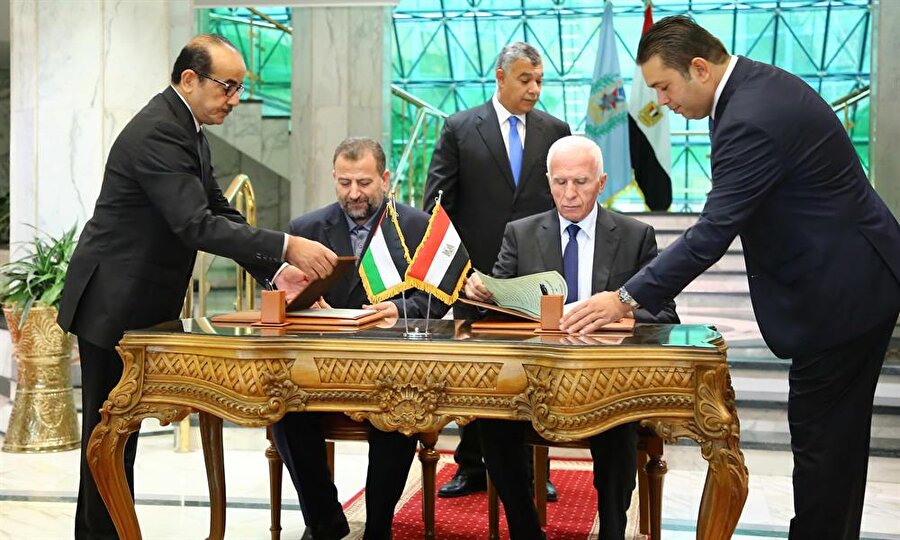 Hamas ve Fetih arasında son olarak Ekim 2017'de bir uzlaşı anlaşması imzalanmıştı. (Ahmed Gamil / AA)