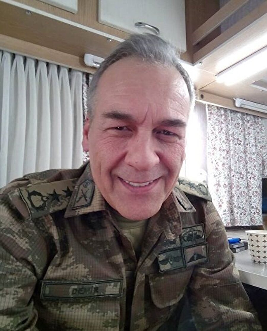 Mehmet Uslu son olarak Söz dizisinde Albay rolünde oynamıştı.
