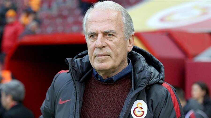 Mustafa Denizli, Süper Lig'de en son Galatasaray'ı çalıştırmıştı.