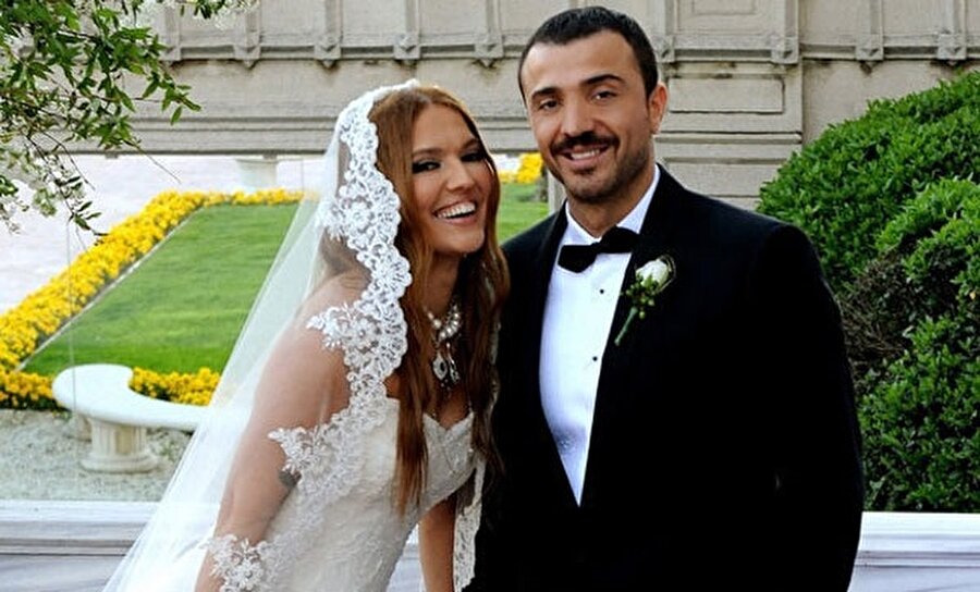 Demet Akalın ve Okan Kurt, 6 yıllık evliliklerini geçtiğimiz ay sonlandırdı