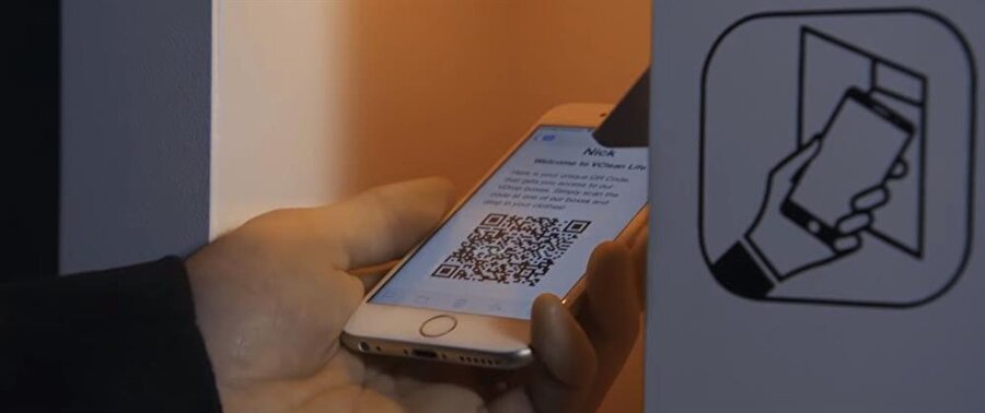 Ön kayıt işleminden sonra e-postaya bir QR kod geliyor ve bu QR ile birlikte otomat kontrol edilebiliyor.
