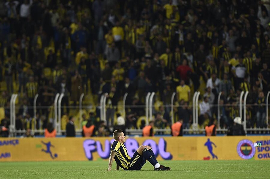 Fenerbahçe forması giyen Martin Skrtel maçın ardından büyük üzüntü yaşadı.