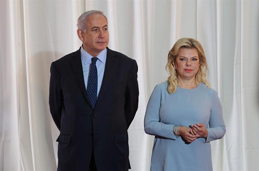 Netanyahu'nun kendisi de yolsuzluk suçlamalarına muhatap durumda.