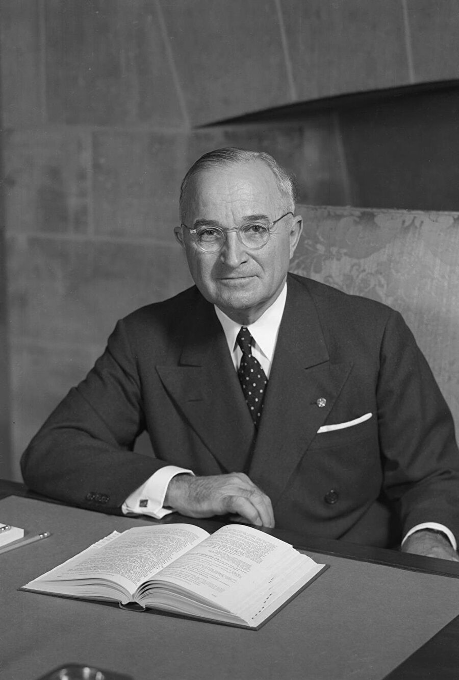 Harry Truman, İkinci Dünya Savaşı'nın sona ermesinden kısa bir süre evvel ABD Başkanı olmuştu.