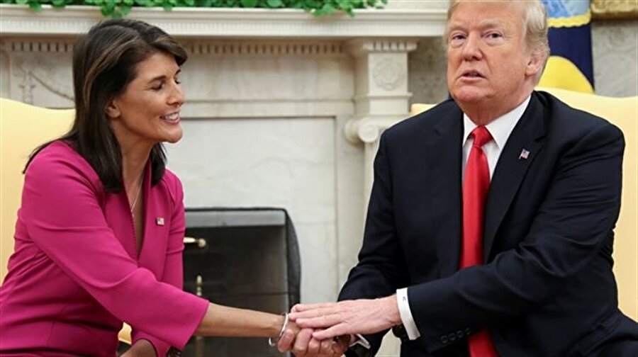 ABD Başkanı Trump, Nikki Haley ile istifa öncesi Beyaz Saray'da görüşmüş verilen kararı iki isim birlikte açıklamıştı.