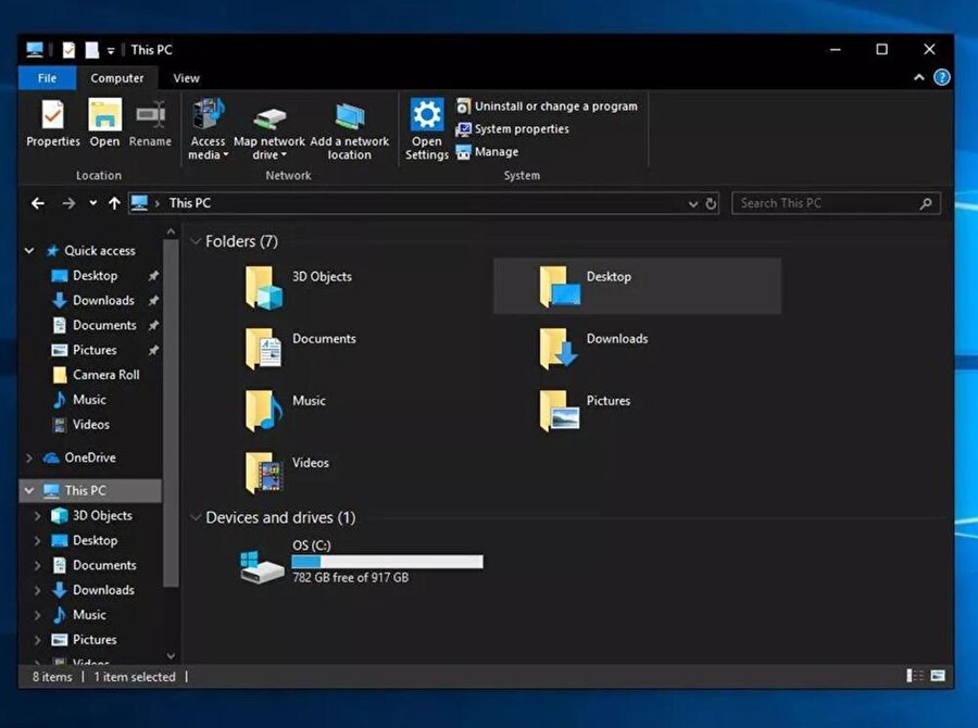 Windows 10 için sunulan Ekim güncellemesi birçok farklı yenilik getiriyor. Bunların başında elbette karanlık tema da geliyor. Artık kullanıcılar Dosya Gezgini'ni koyu renkte tercih edebiliyor. 