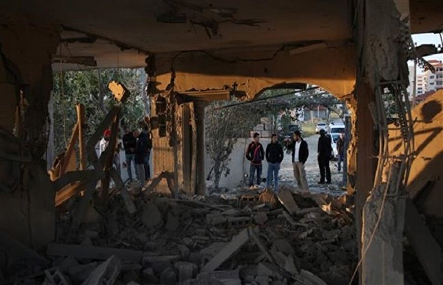 Batı Şeria'da yaşayan Filistinliler İsrail'in yıkım politikaları ile kendilerini bölgeden göndermek istediklerini düşünüyor.