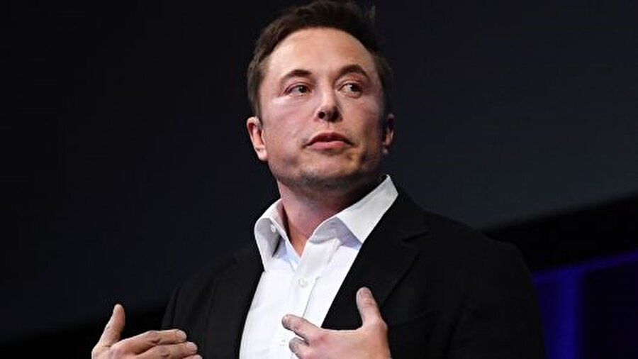 Elon Musk, Tesla yatırımcılarını manipülasyon yoluyla kandırdığı iddiasıyla Tesla'daki CEO'luk görevinden ayrılacağını açıkladı. 