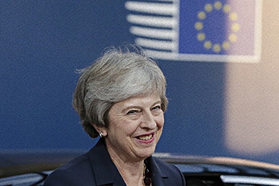 Birleşik Krallık’ın Avrupa Birliği’nden ayrılması olarak bilinen Brexit anlaşmasının gündem olduğu toplantı öncesi May ‘Brexit’ konusundaki kararında ısrarlı olduğunu belirtti.