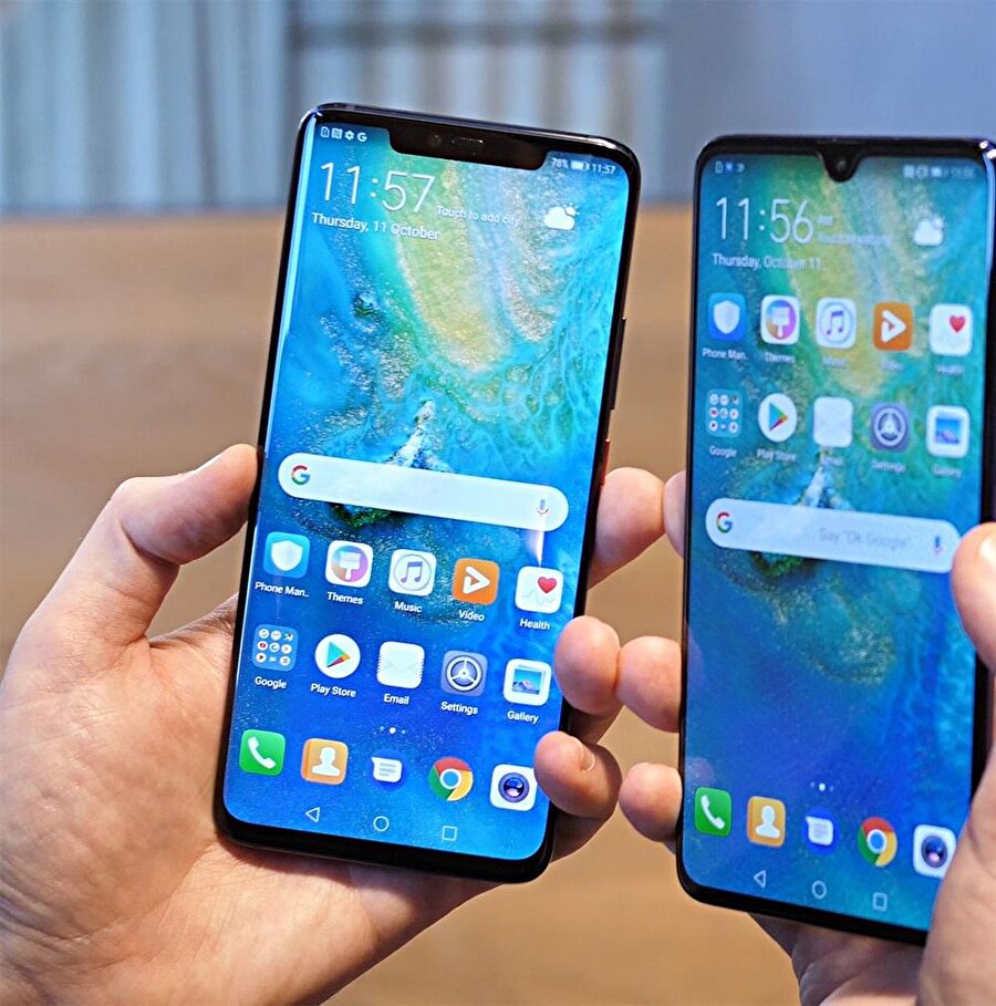 Mate 20 Pro, boyutları ve ekran kalitesiyle de ilgi çekiyor. 