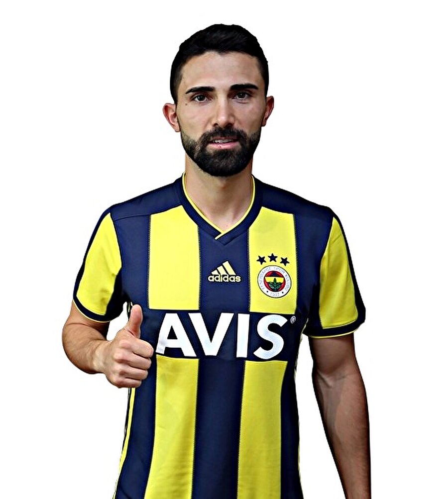 Hasan Ali Kaldırım da göğsünde AVIS yazan formayla poz verdi.
