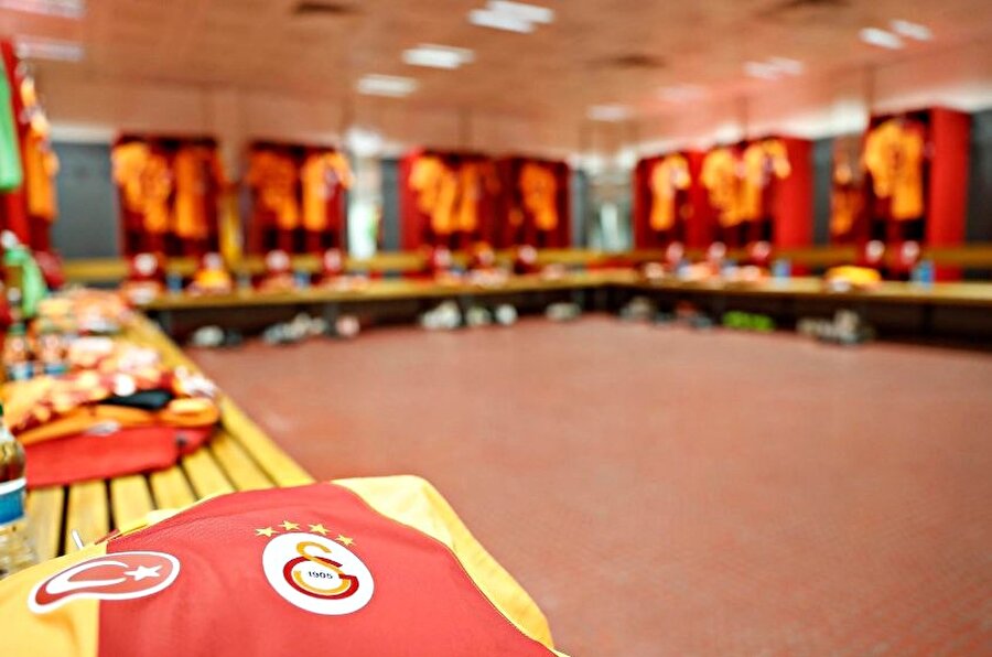 Bilyoner.com'un logosu Galatasaray formalarının kol kısmında yer alacak.