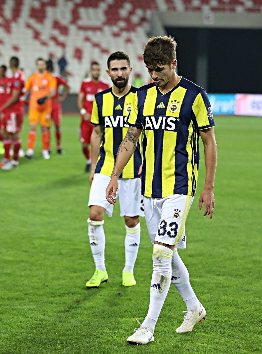 Fenerbahçe Neustadter ve Hasan Ali Kaldırım, Sivasspor maçının ardından büyük üzüntü yaşadı.