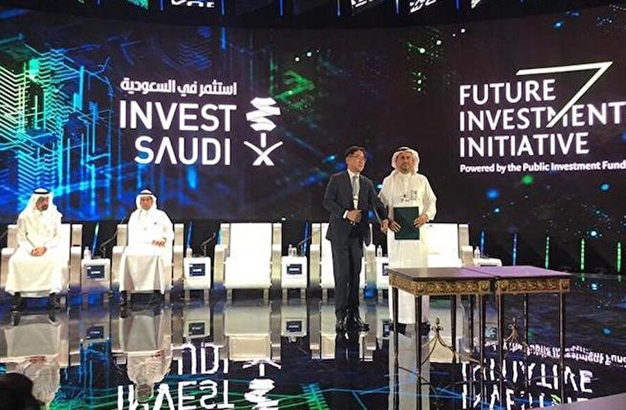 Invest Saudi konferansından dünyaca ünlü şirketler dev anlaşmalara imza attı.