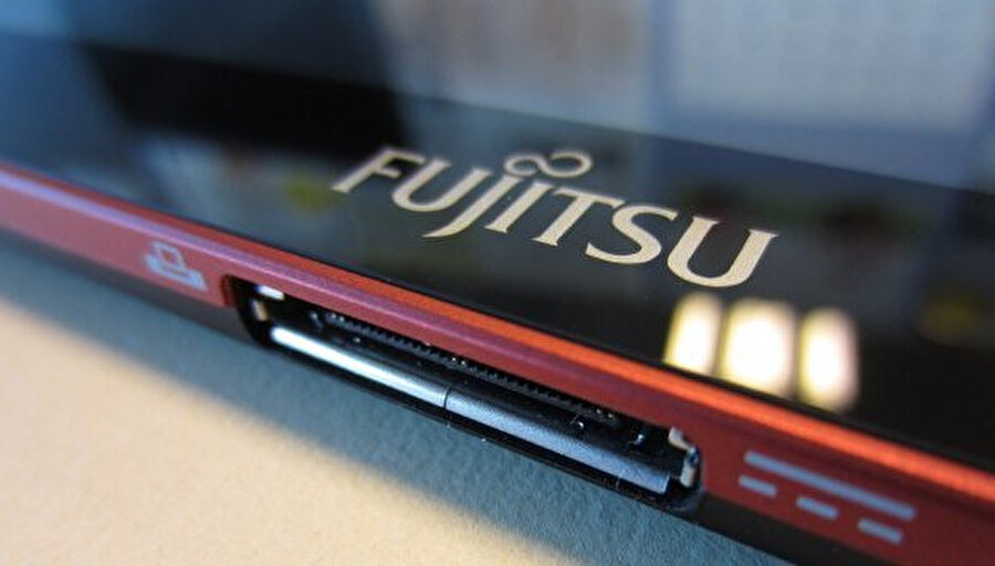 Fujitsu, dünyanın birçok ülkesine ithal edilen teknolojik ürünleriyle sektörün önemli bir parçası konumunda yer alıyor. 