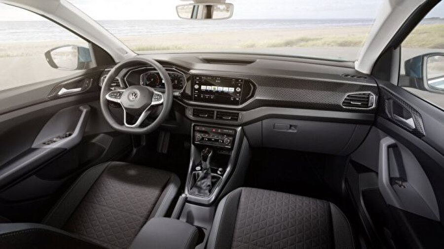 Volkswagen'in yeni SUV'si, şık ve kompakt araç içi tasarımıyla beğeni topluyor. 