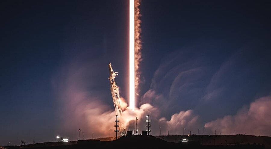 spacex ucuncu kez deniyor falcon 9