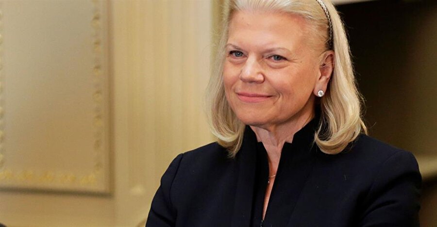 Rometty’nin CNBC.com’a verdiği röportaj gününden bir kare. Ginni Rometty, IBM yöneticiliği boyunca birçok konferansta konuşmacı olarak yer alması dışında basınla ilişkilerini de iyi tutuyor. 