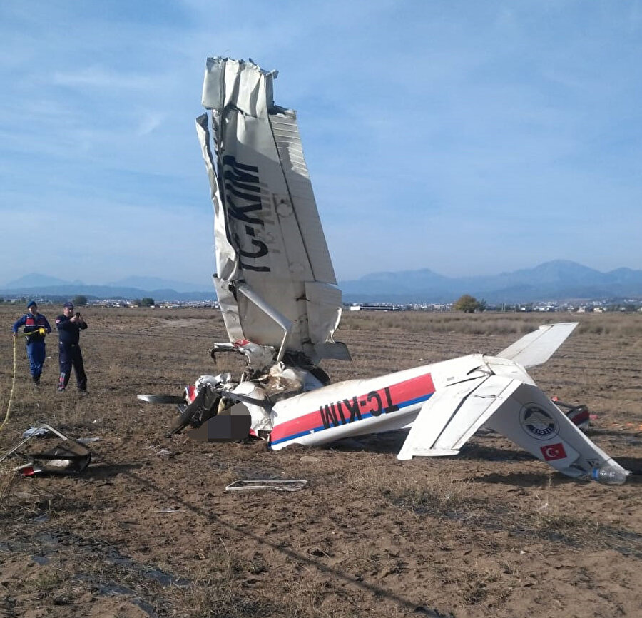 İhbar sonrası ilaçlama uçağı olduğu düşünülen uçağı bulmak için olay yerine giden ekipler uçağın eğitim uçağı olduğunu belirledi.