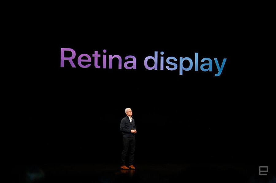 13.3 inç'lik yeni MacBook Air'in en önemli ekran özelliklerinden biri Retina olması. Fotoğraf: Engadget
