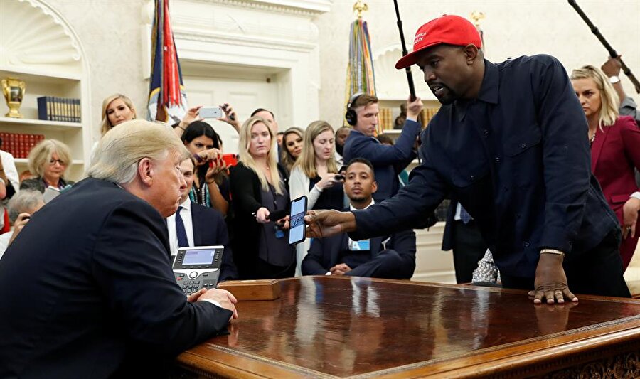 Kanye West, geçtiğimiz hafta Oval Ofis'te ABD Başkanı Donald Trump ile görüşmüştü.