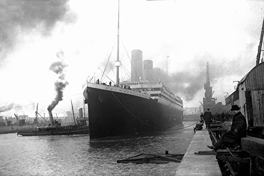 İngiliz yolcu gemisi Titanik, 1912 yılında tarihe geçen bir kaza sonrası batmıştı. Daha sonrasında filmlere konu olan Titanik, tarihin en feci deniz kazalarından birisi oldu.