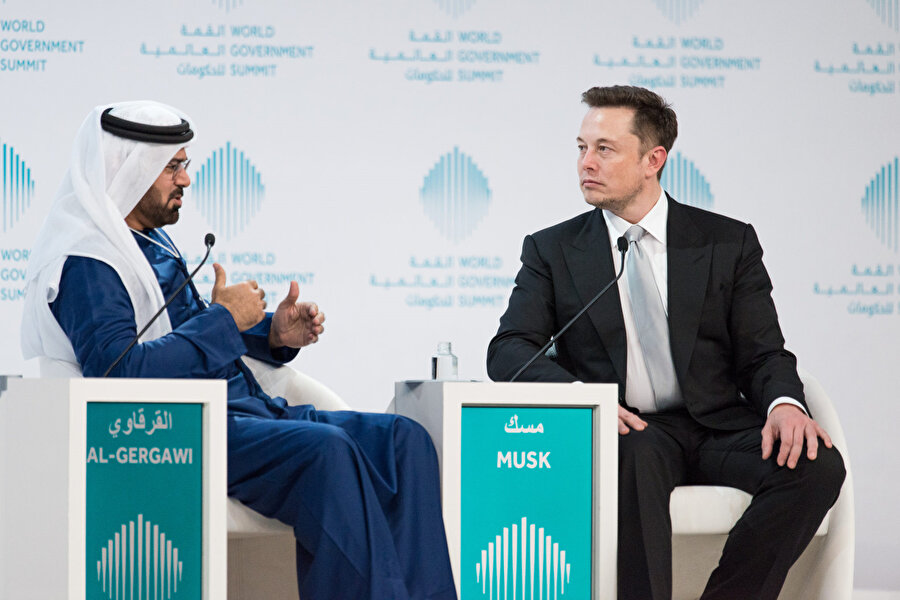 Elon Musk, Suudi yatırım fonundan yetkililerle, etkinliklerde sık sık bir araya geliyordu. 