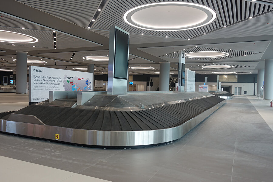  İstanbul Havalimanı'nda 42 kilometrelik bagaj sistemi kuruldu.