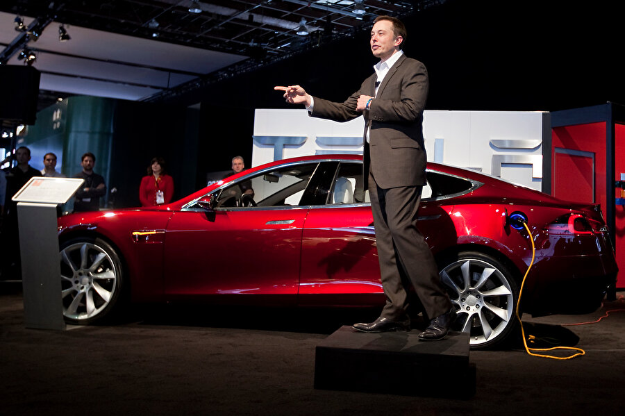 Elon Musk - Tesla hikayesi, iş dünyasının en anlamlı hikayeleri arasına girmeyi şimdiden başardı. 