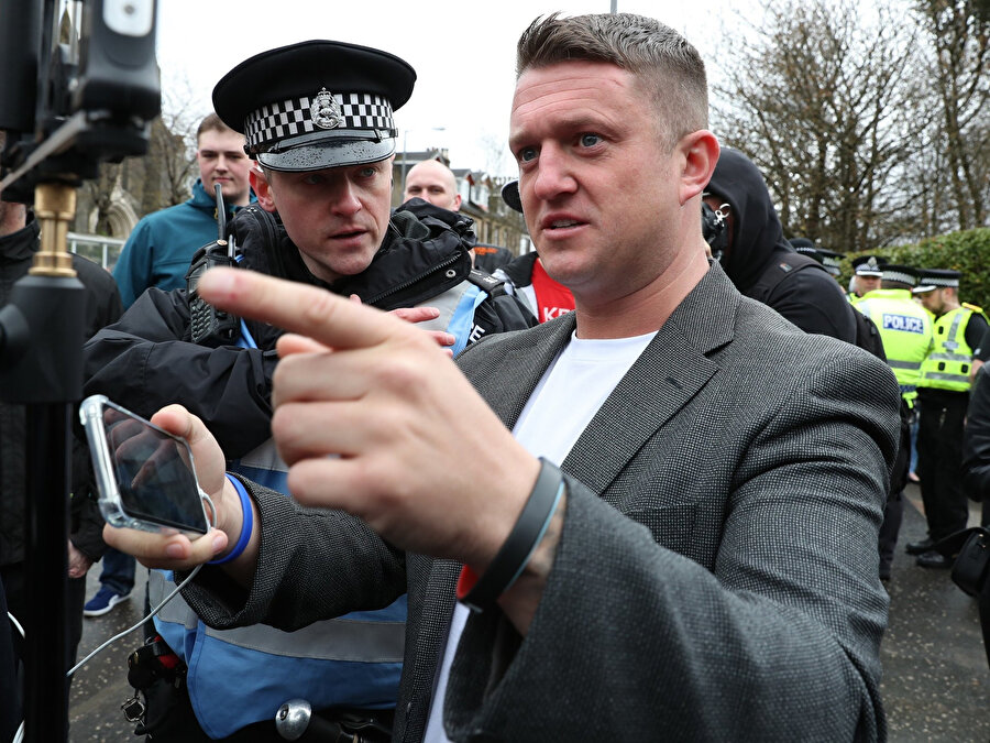 Aşırı sağcı Tommy Robinson