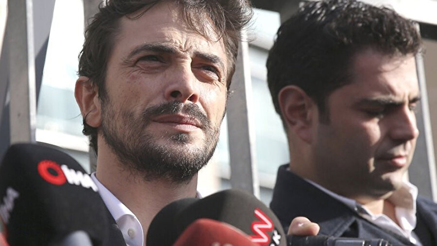 Ahmet Kural ve avukatı Sibel Aydın'ın basın mensuplarına açıklama yaptığı esnada davayı takip edenler tarafından yuhlanarak protesto edildi.