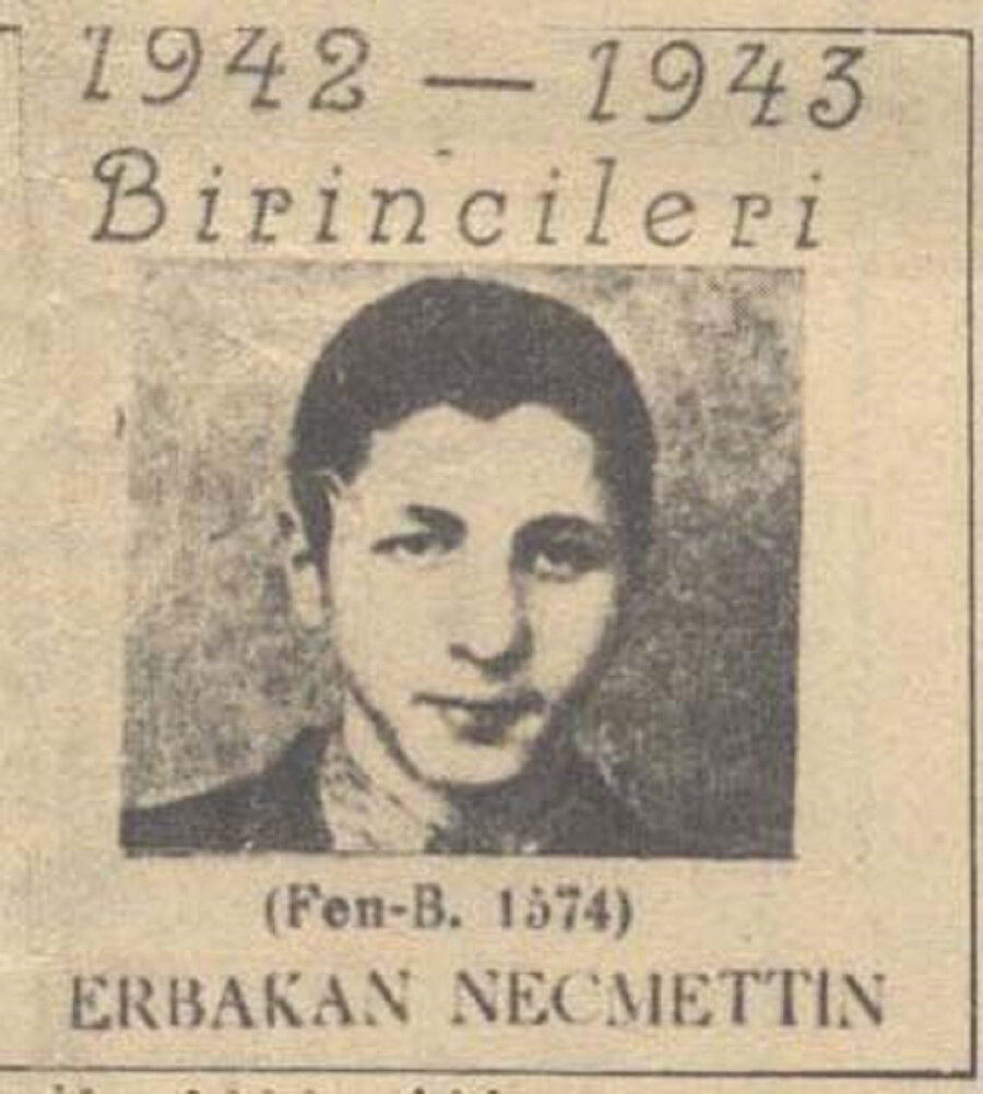 Necmettin Erbakan, okuduğu okullarda üstün başarısı ile dikkat çeken bir öğrenciydi.