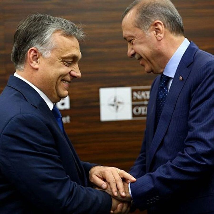 Macaristan’da Victor Orban hükümeti tarafından geliştirilen doğuya açılma politikası Orta Doğu, Orta Asya ve Uzak Doğu ülkeleri ve Rusya ile ekonomik ilişkilerin geliştirilmesini öngörüyor. Macaristan bu süreç içinde bu bölgelerle özel ilişkilere sahip olan Türkiye'yi stratejik ortak olarak değerlendiriyor. 