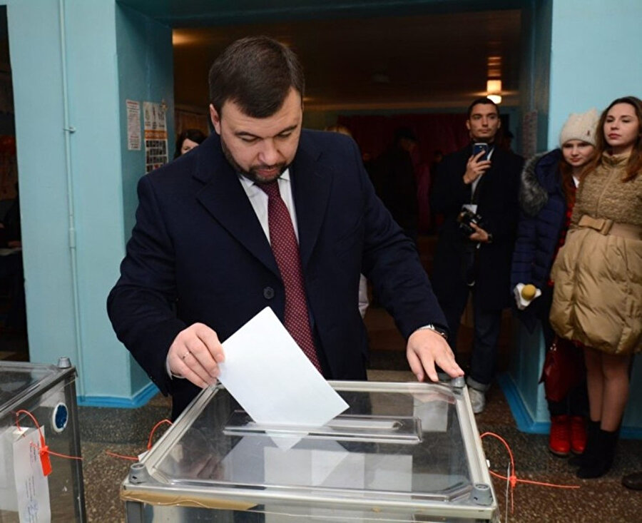 Pushilin sabah saatlerinde açıklanan rakamlara göre seçimleri yüzde 72,7 gibi bir oranla kazandı. Donetsk’te de Zaharçenko’dan sonra yeni lider Pushilin oldu. 