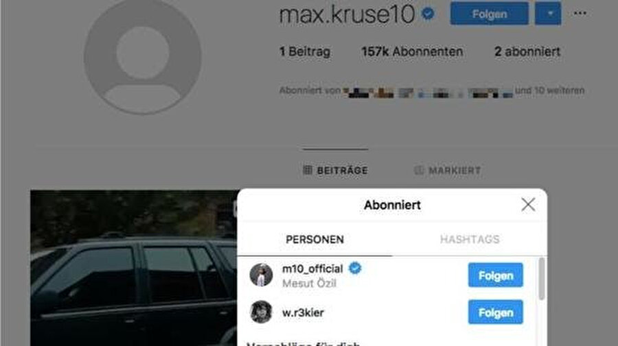 Oyuncunun şahsi hesabında birçok değişiklik yapan hackerlar, takip edilen birçok futbolcuyu takipten çıkartırken bir tek Mesut Özil'i takipte bıraktı.