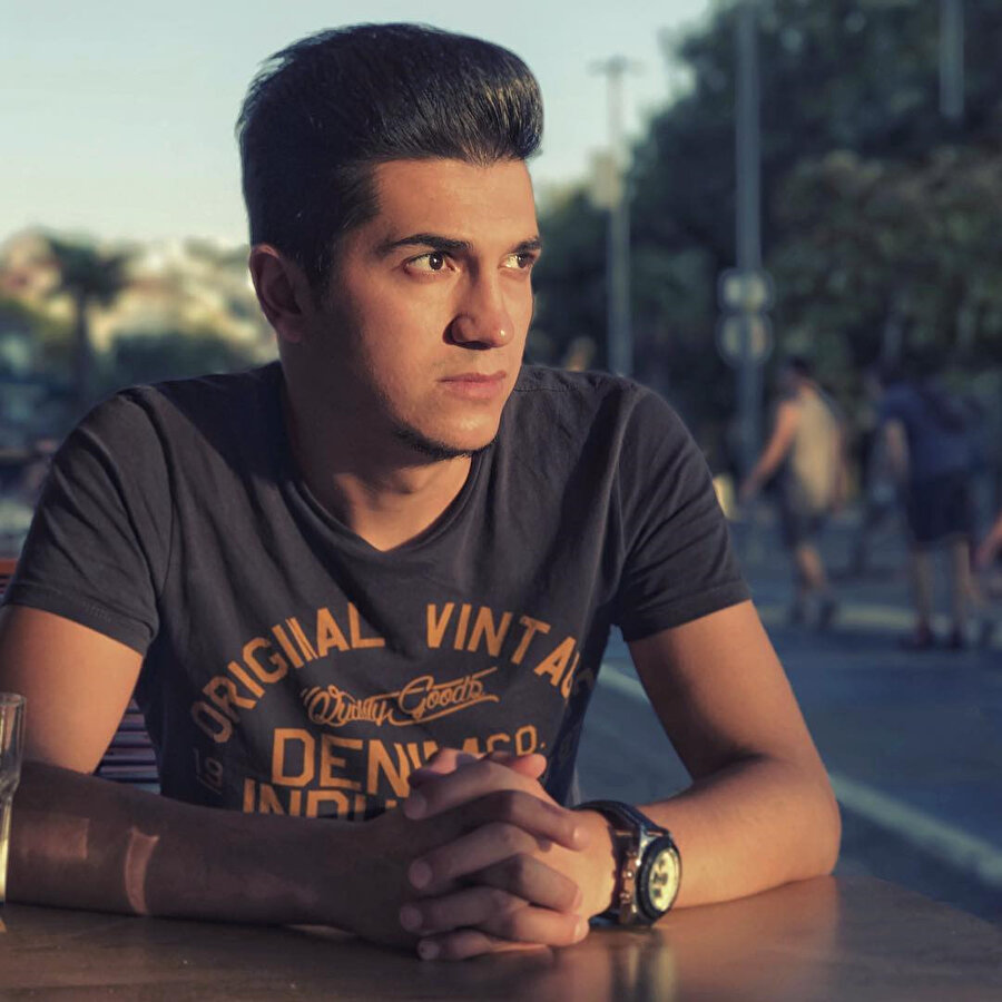 25 yaşında hayatını kaybeden ünlü YouTuber Özkan, Samsun Havza'da doğdu.