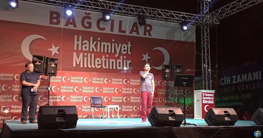 15 Temmuz nöbetleri esnasında sen de Bağcılar Meydanı'na çıkıp bestelediğin Gördü Türkiye'ye şarkısını söyledi.