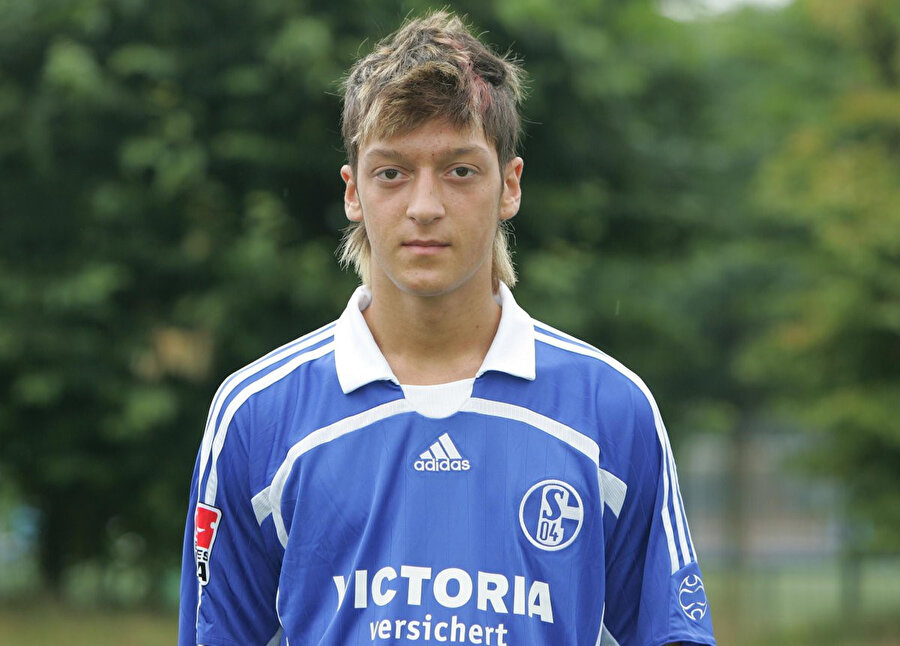 Mesut Özil'in Schalke günlerinden bir fotoğraf.