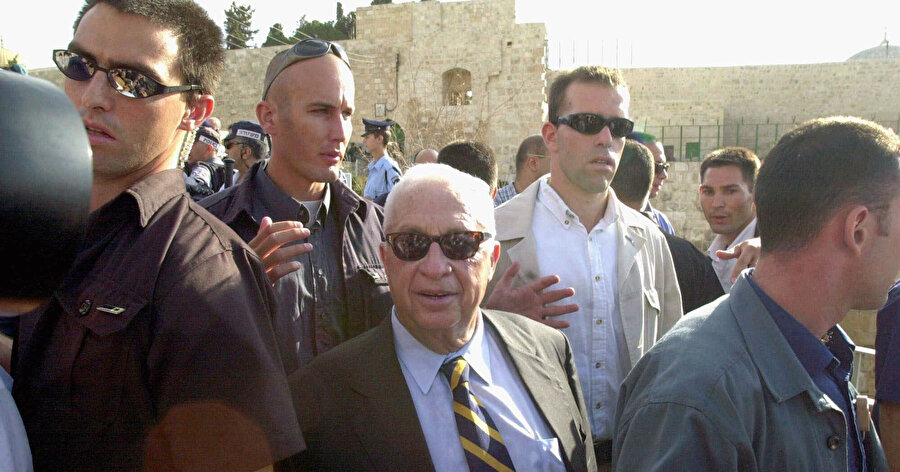Ariel Şaron'un provokatif Aksa ziyareti, İkinci İntifada'nın fitilini ateşlemişti.