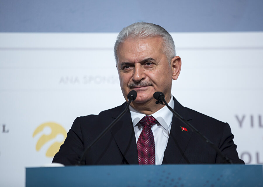 Binali Yıldırım 65. Hükümette Başbakanlık görevini üstlendi.